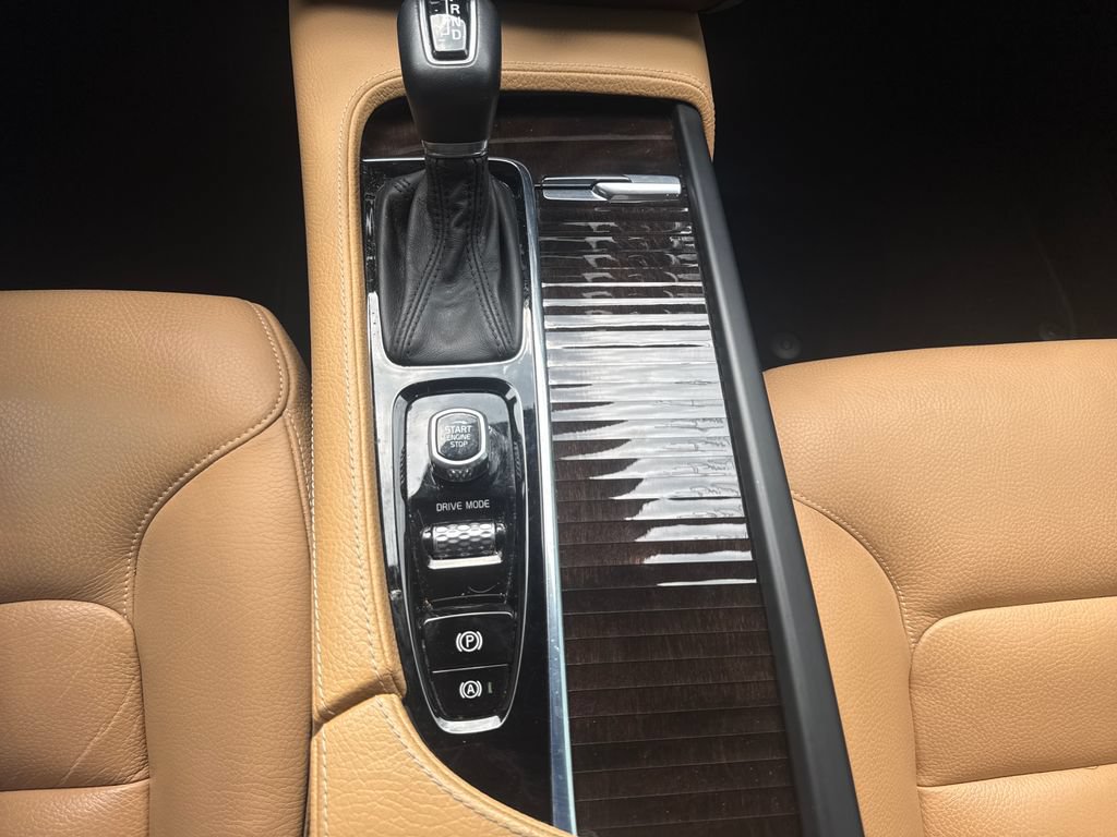 Used 2018 Volvo S90 T5 Momentum w/ Convenience Package FWD image 23