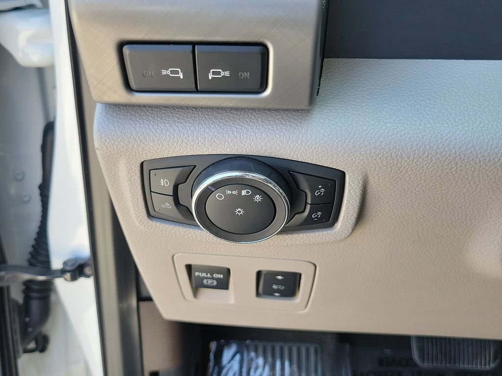 Used 2019 Ford F150 Limited w/ Trailer Tow Package image 30