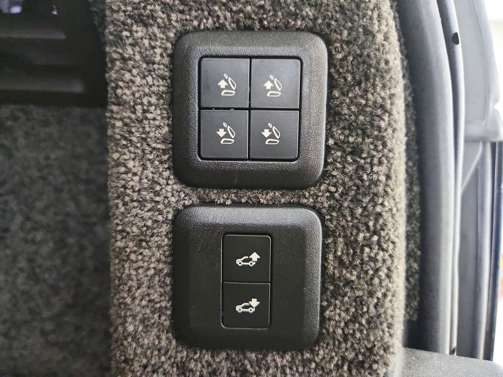 Used 2018 Land Rover Range Rover HSE image 41