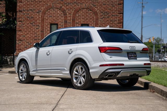 Used 2025 Audi Q7 2.0T Premium Plus AWD/4WD image 7