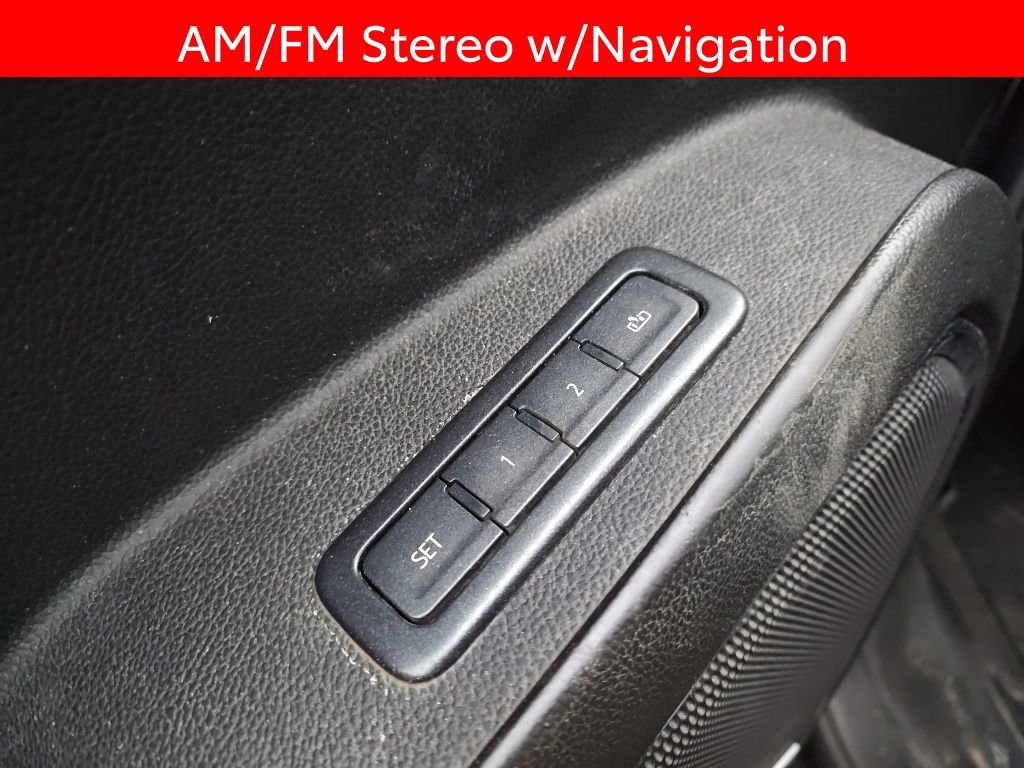 Used 2019 Chevrolet Suburban LT w/ Luxury Package AWD/4WD image 7