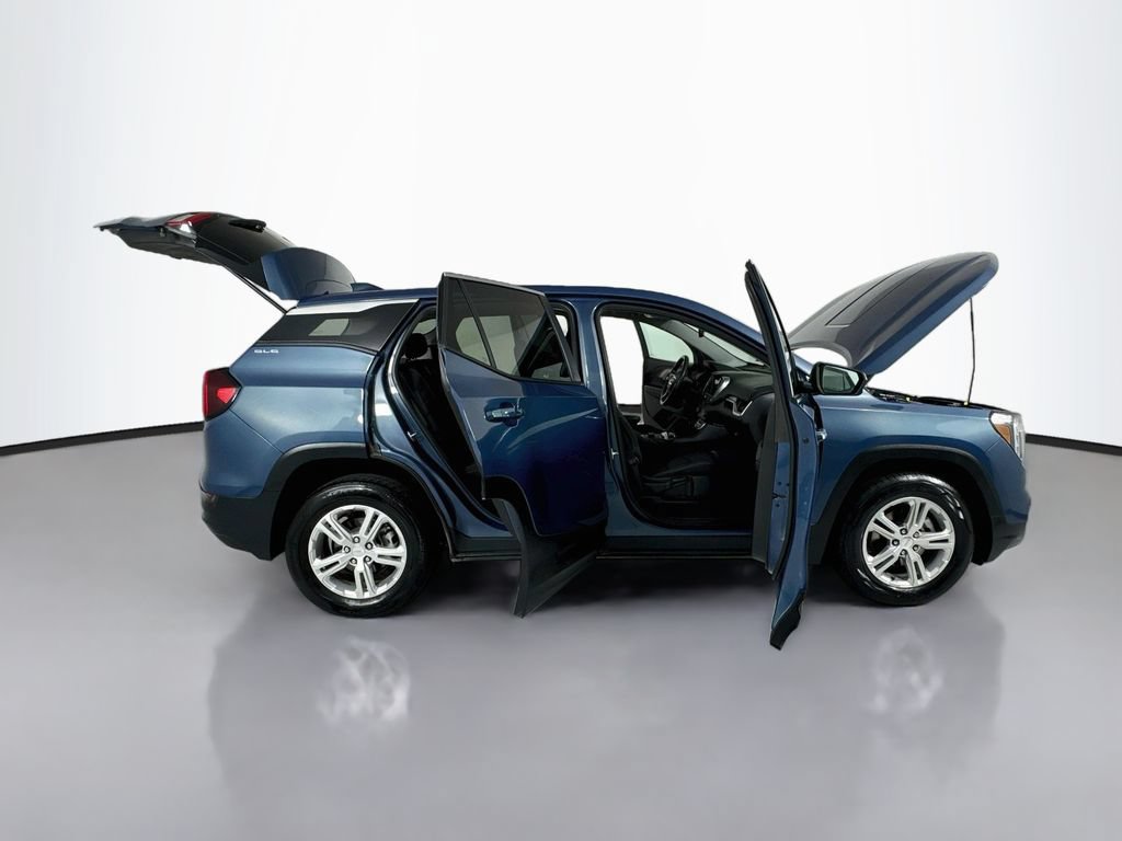 Used 2024 GMC Terrain SLE AWD/4WD image 23