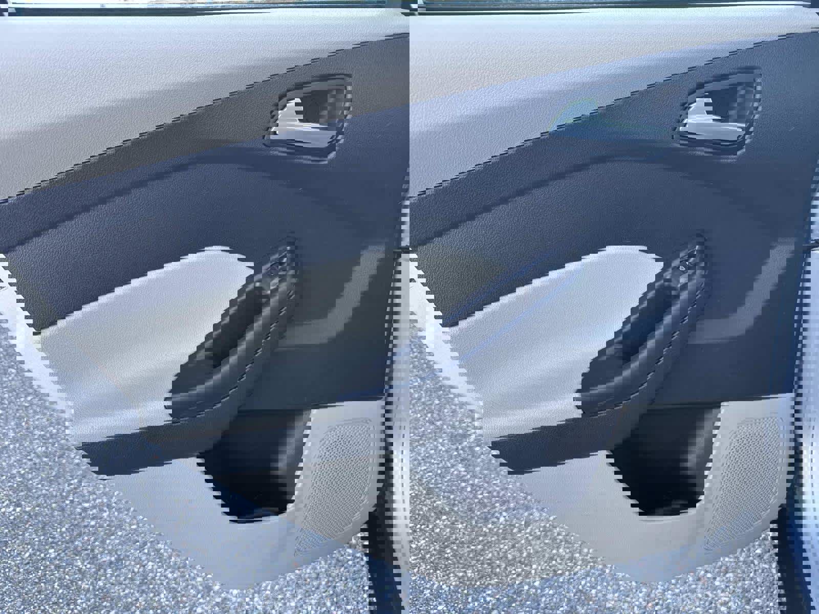 Used 2012 Ford Focus SE image 11