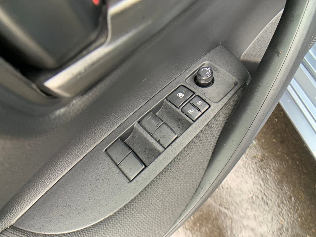 Used 2023 Toyota Corolla LE image 13