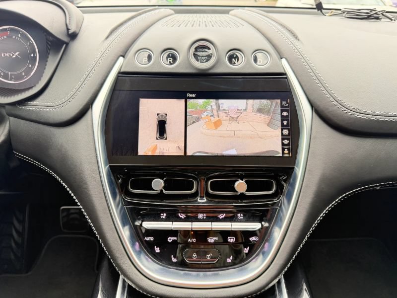 Used 2021 Aston Martin DBX AWD/4WD image 23