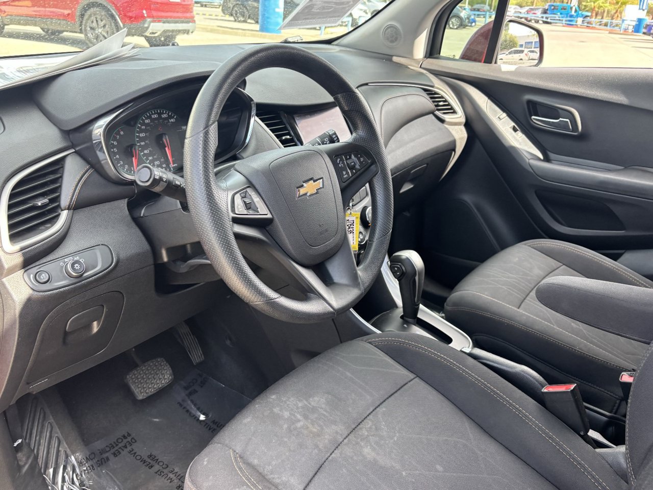 Used 2020 Chevrolet Trax LT FWD image 16