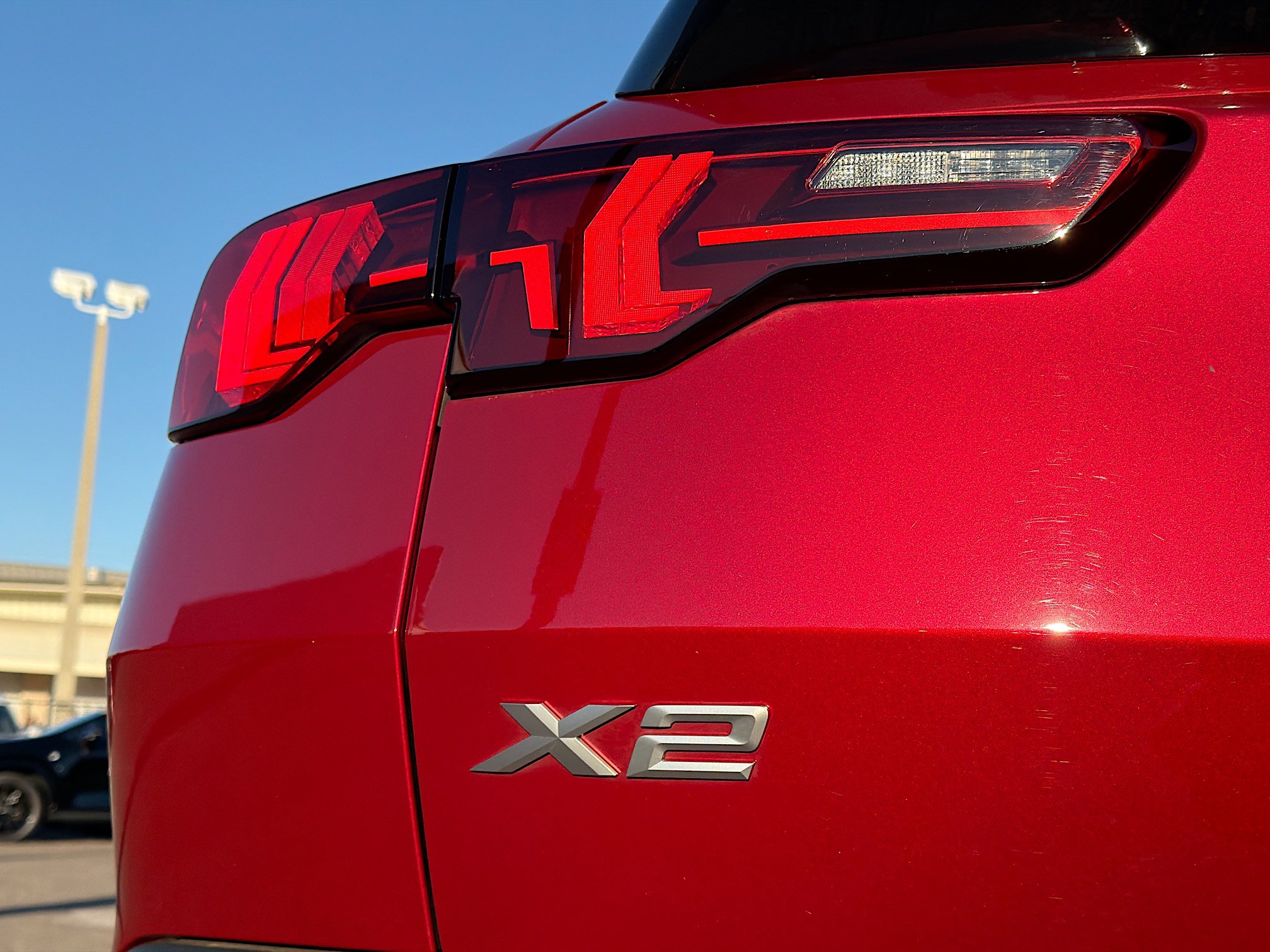 Used 2025 BMW X2 xDrive28i image 10