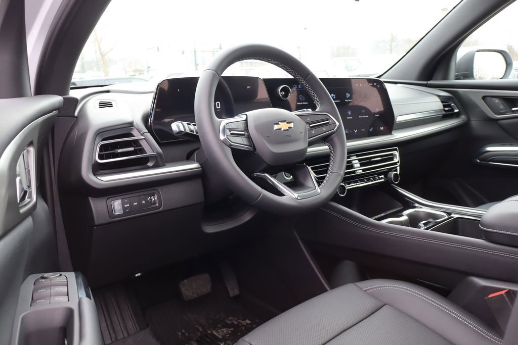 New 2026 Chevrolet Traverse LT w/ Sun and Wheel Package image 11