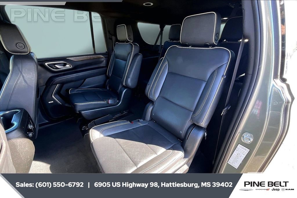 Used 2023 Chevrolet Suburban Premier image 19