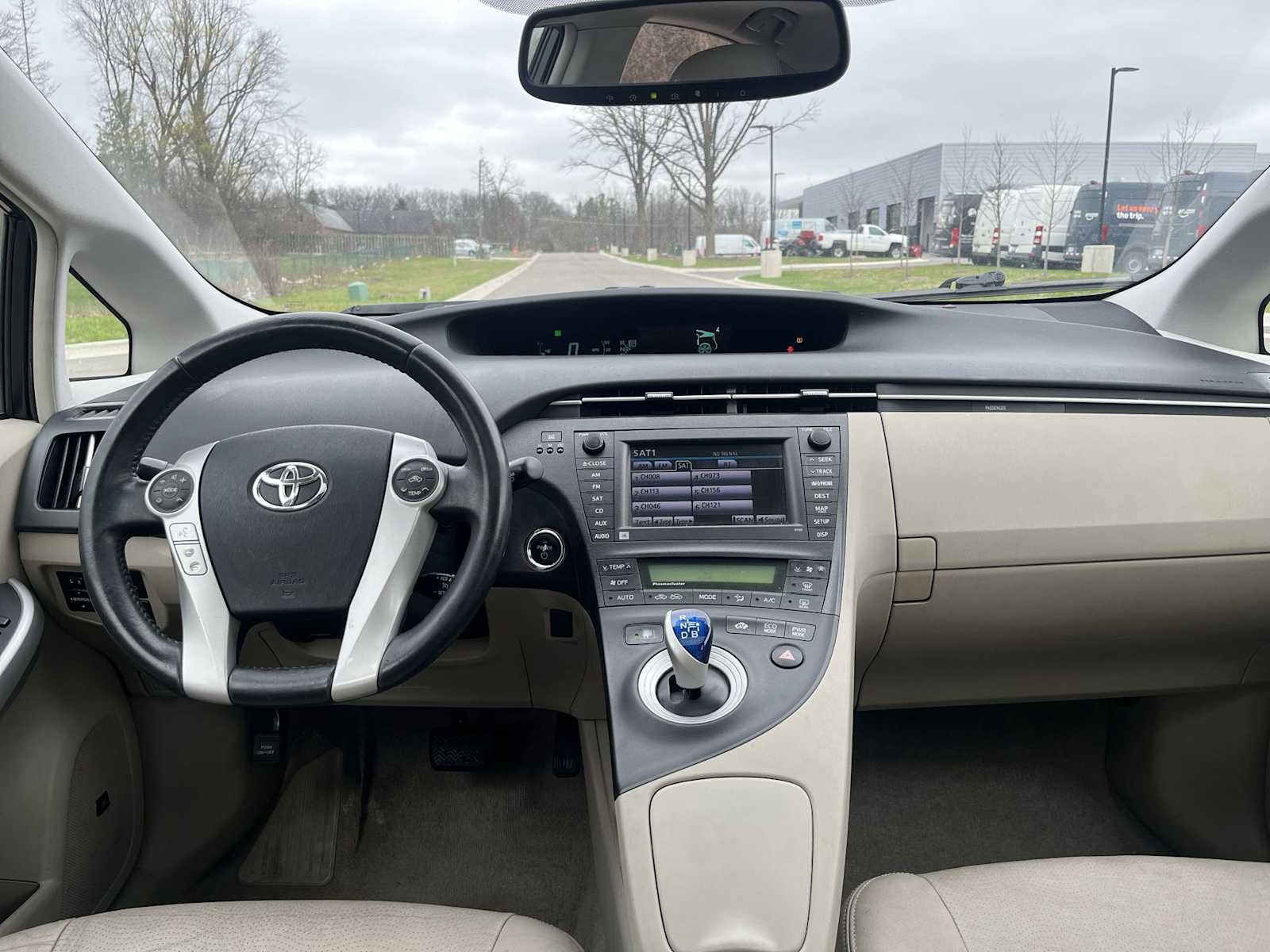 Used 2011 Toyota Prius Four w/ Solar Roof Pkg image 29