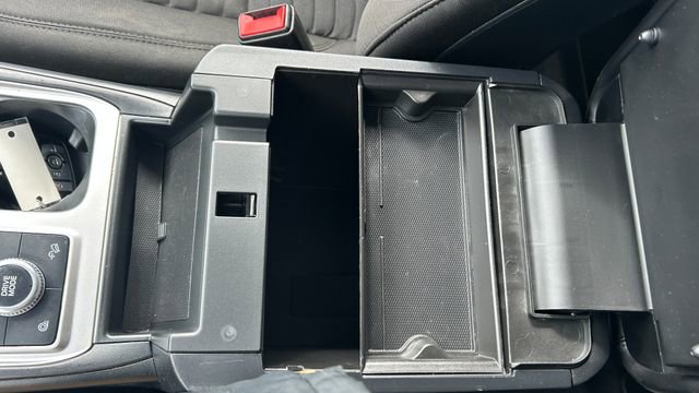 Used 2020 Ford Explorer XLT w/ Comfort Package image 27