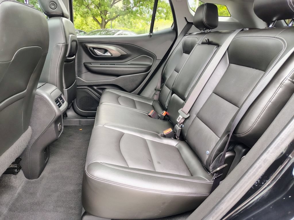 Used 2022 GMC Terrain SLT w/ Infotainment Package II AWD/4WD image 31