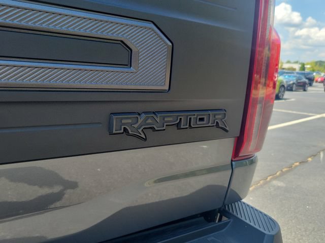 Used 2025 Ford F150 Raptor AWD/4WD image 9