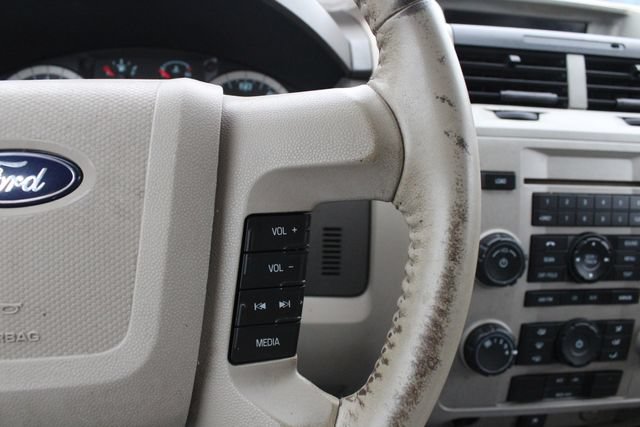Used 2010 Ford Escape XLT AWD/4WD image 12
