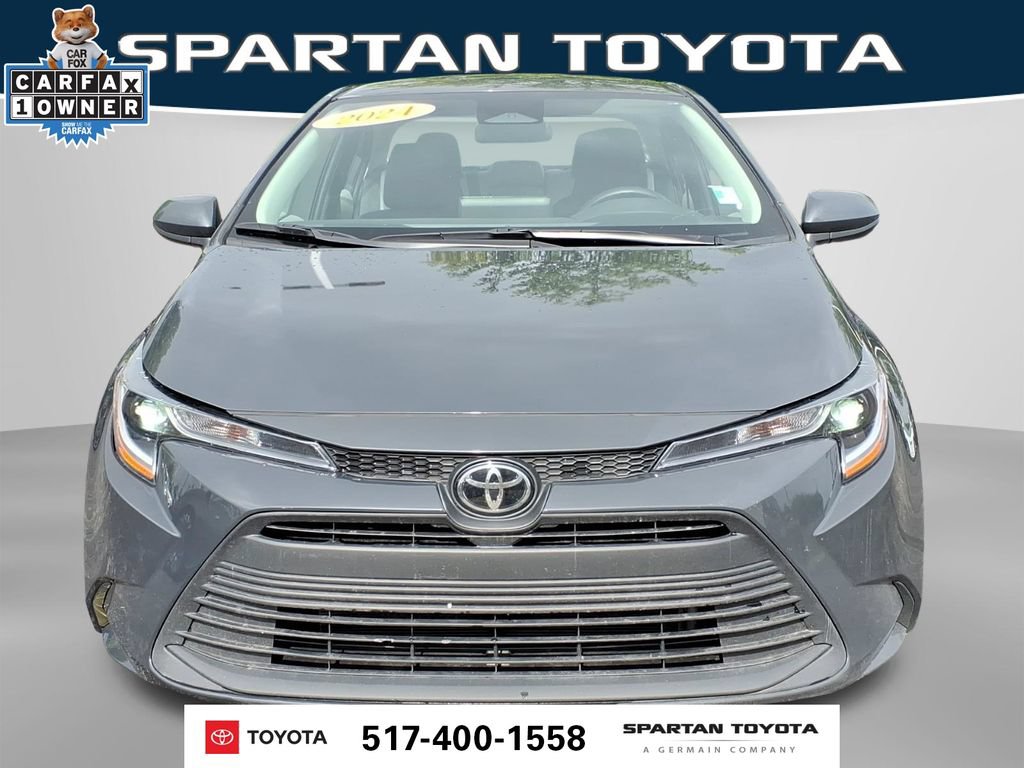Used 2024 Toyota Corolla LE FWD image 3