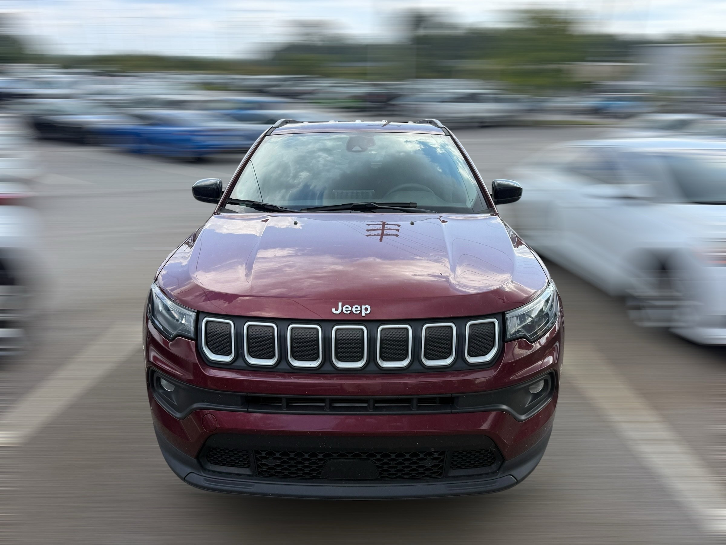 Used 2022 Jeep Compass Latitude AWD/4WD image 4