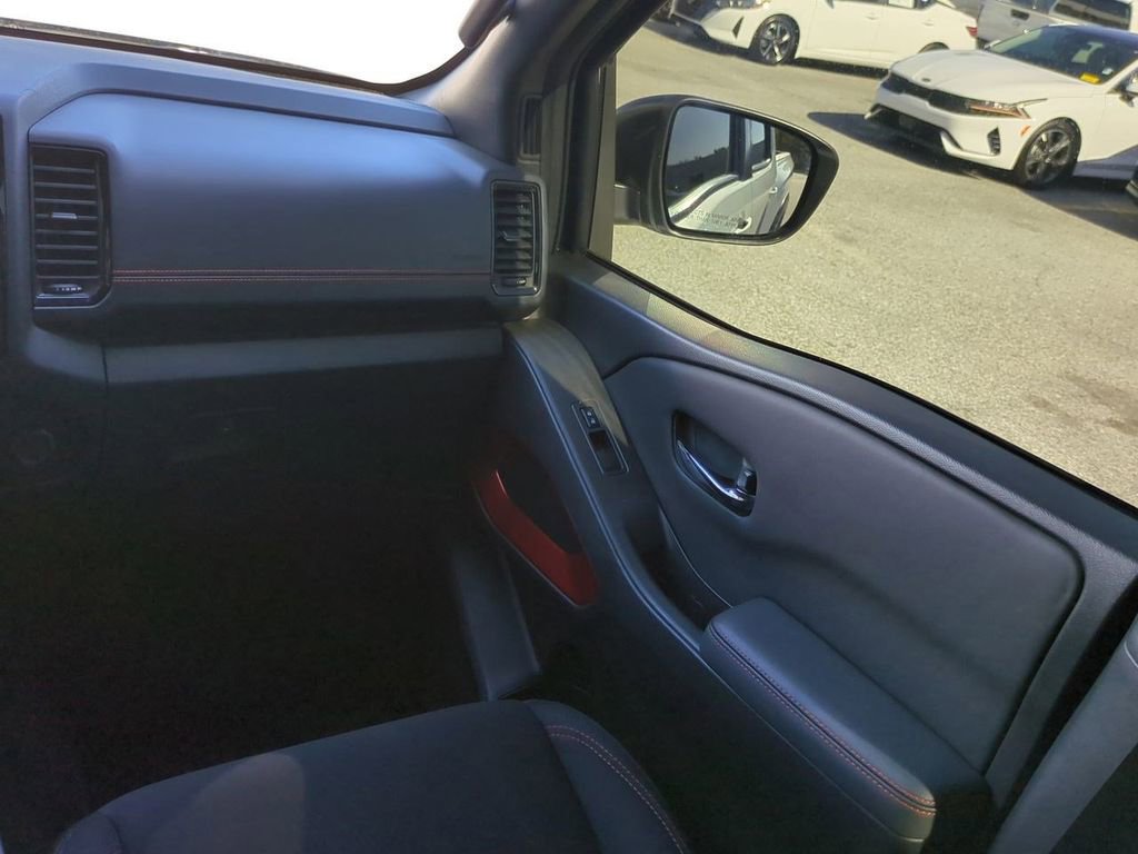 Certified 2024 Nissan Frontier PRO-4X w/ Off-Road Protection Package image 17