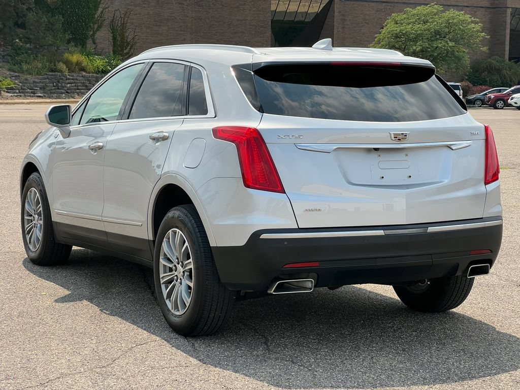 Used 2018 Cadillac XT5 Luxury w/ Driver Awareness Package AWD/4WD image 10