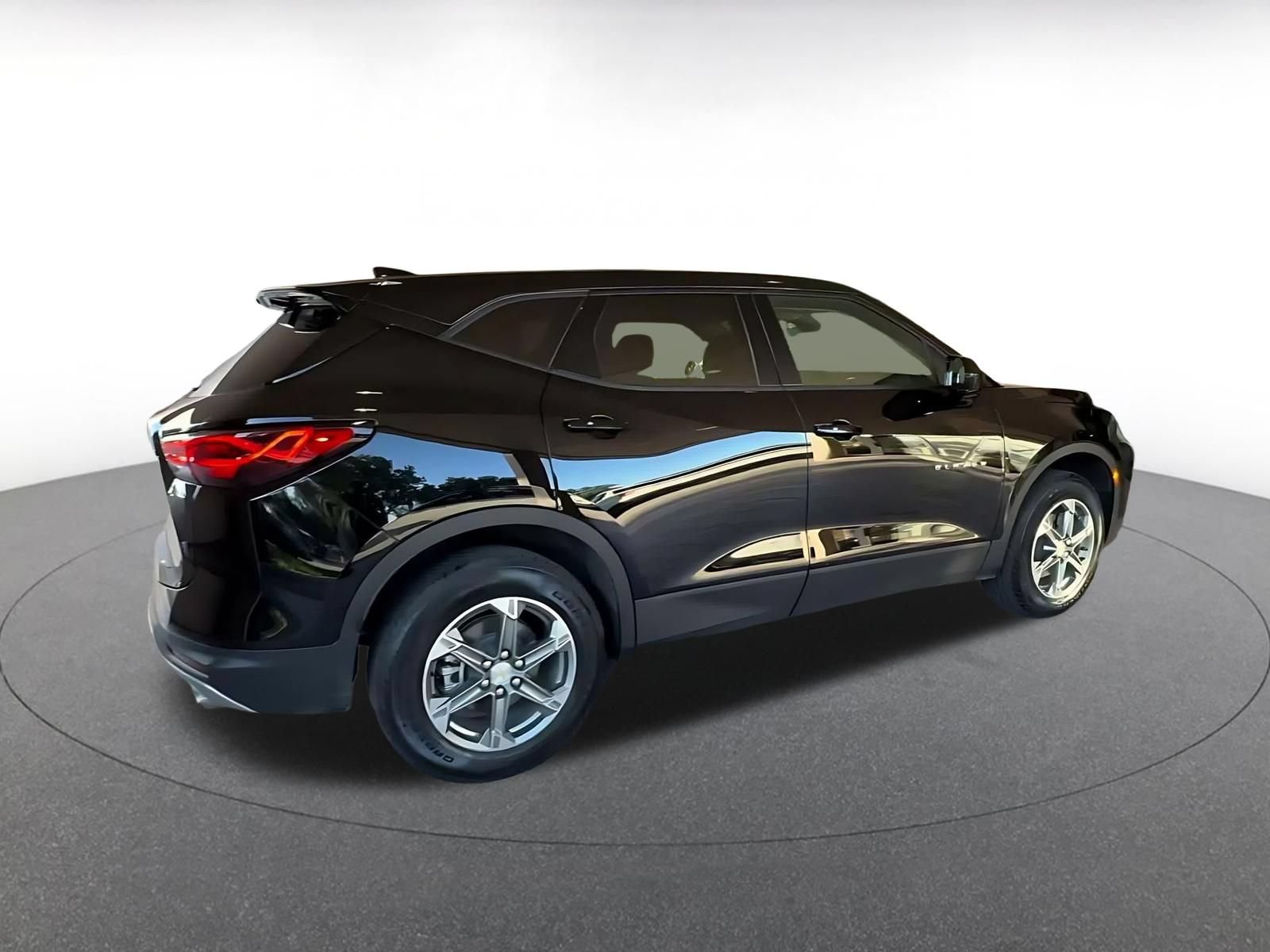 Used 2026 Chevrolet Blazer LT FWD image 14