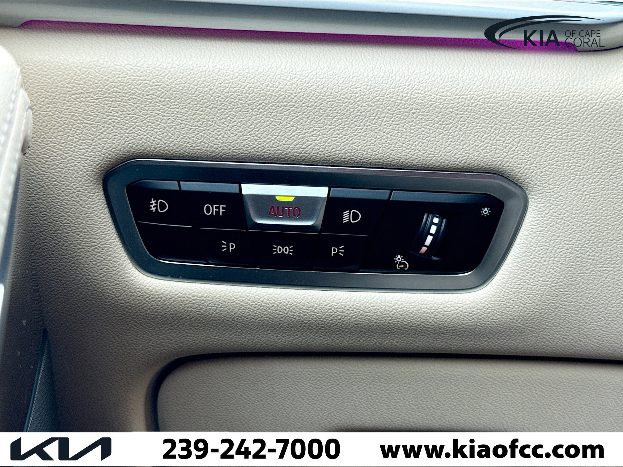 Used 2021 BMW X7 xDrive40i w/ Premium Package image 36