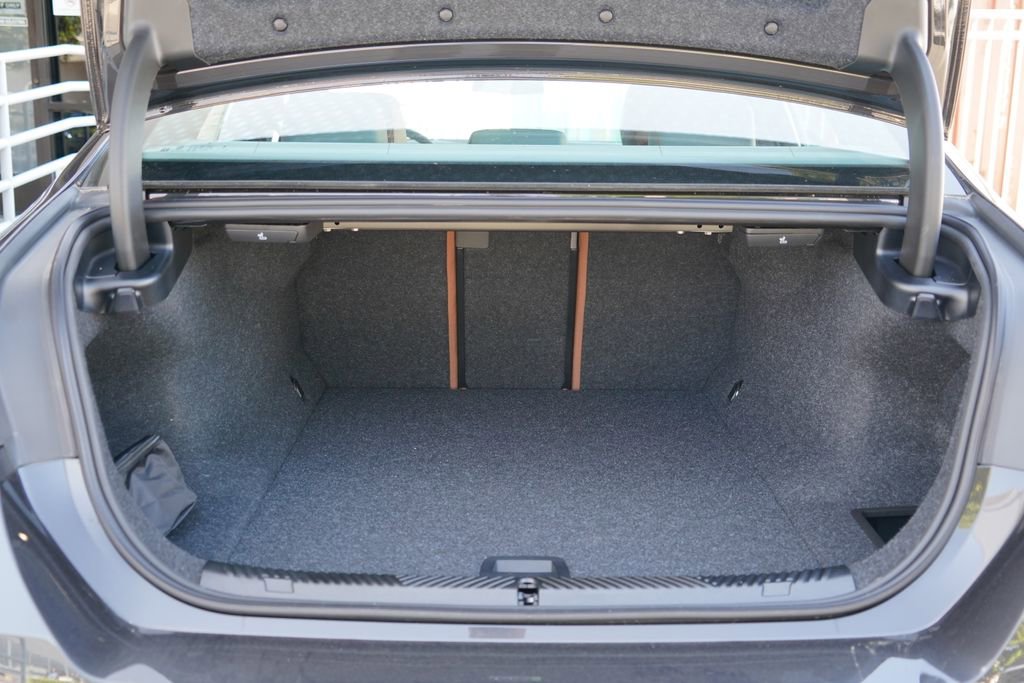 New 2026 BMW i5 eDrive40 w/ M Sport Package RWD image 20