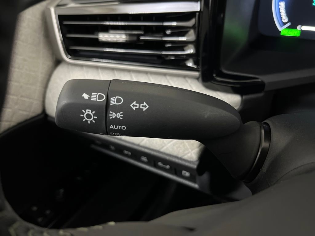 Used 2026 Toyota Camry XLE w/ Premium Plus Package image 62