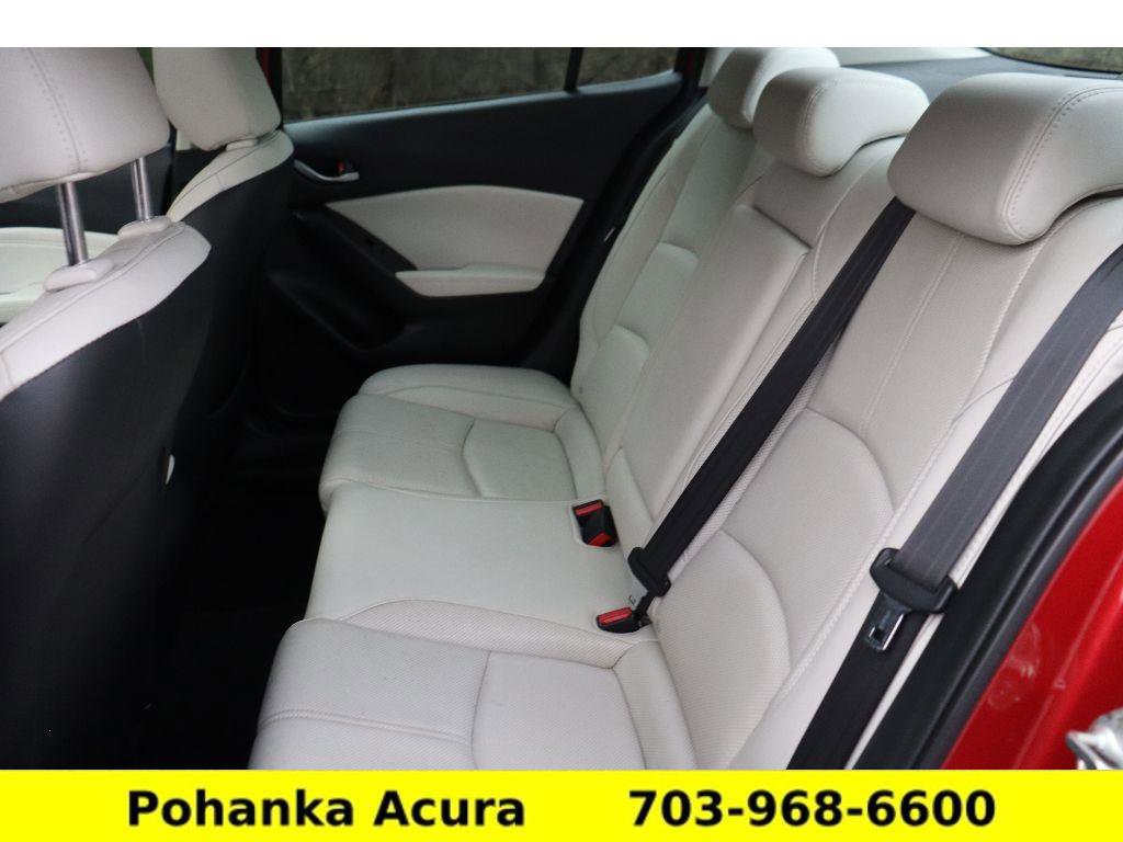Used 2018 MAZDA MAZDA3 Grand Touring w/ Premium Equipment Package image 27