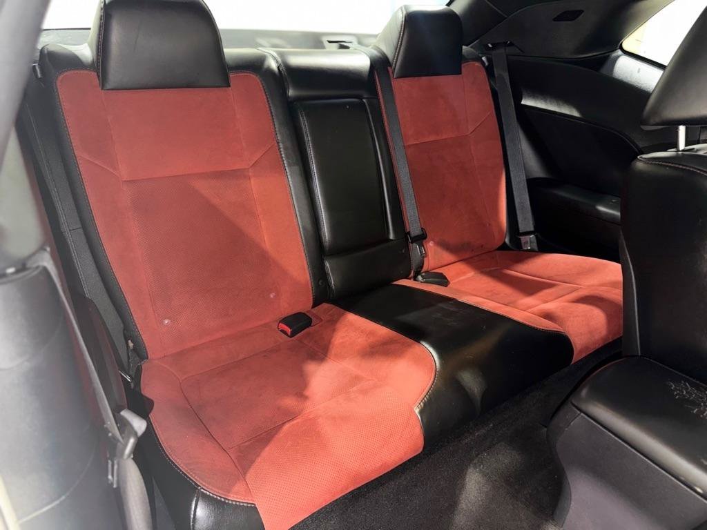 Used 2016 Dodge Challenger R/T Plus RWD image 13