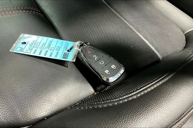 Used 2023 Chevrolet Traverse RS FWD image 34