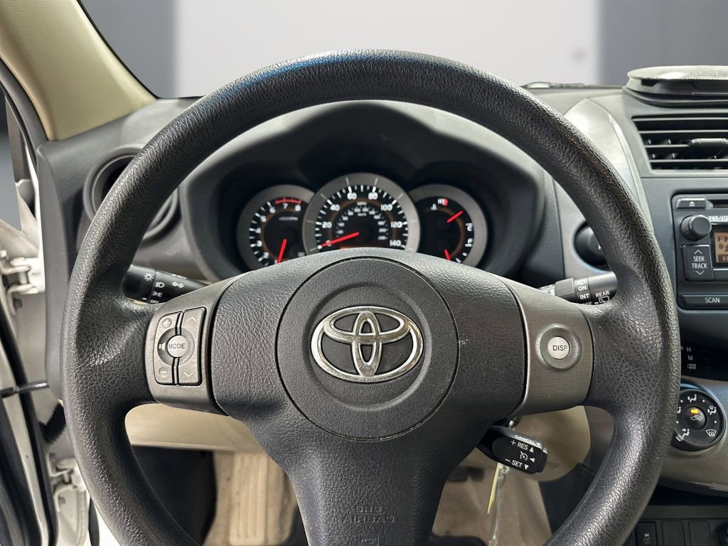Used 2012 Toyota RAV4 4WD w/ Value Pkg image 21