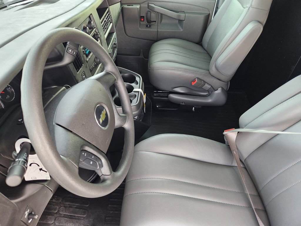 New 2025 Chevrolet Express 2500 w/ Driver Convenience Package image 10