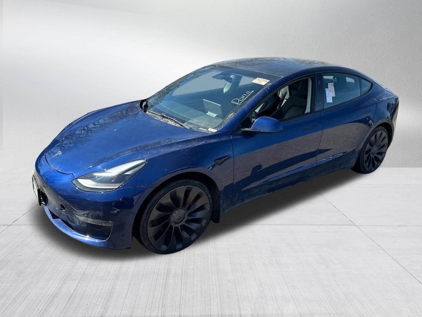Used 2022 Tesla Model 3 Performance image 3