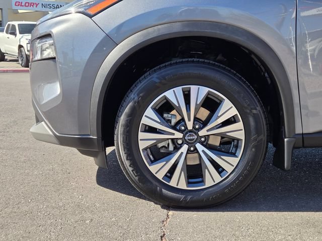 Used 2023 Nissan Rogue SV FWD image 9