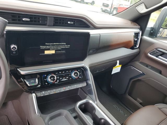 New 2026 GMC Sierra 2500 Denali w/ Denali Reserve Package image 28