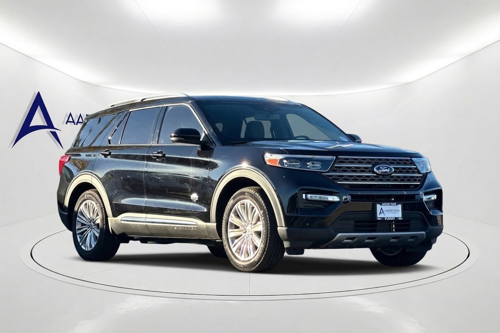 New 2024 Ford Explorer King Ranch w/ Technology Package RWD image 8