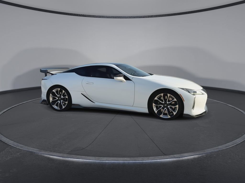 Used 2018 Lexus LC 500 Coupe w/ Performance Package RWD image 2