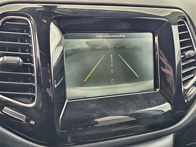 Used 2020 Jeep Compass Latitude image 28