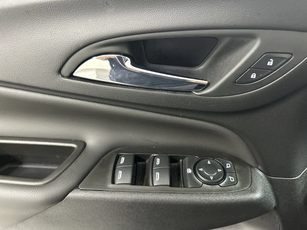 Certified 2024 Chevrolet Equinox LT AWD/4WD image 11