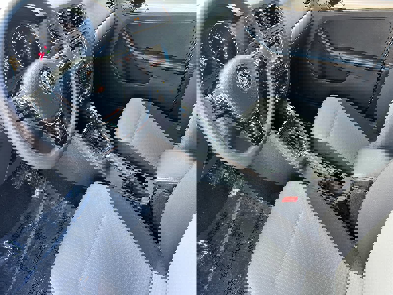 Used 2017 Volkswagen Jetta S image 12