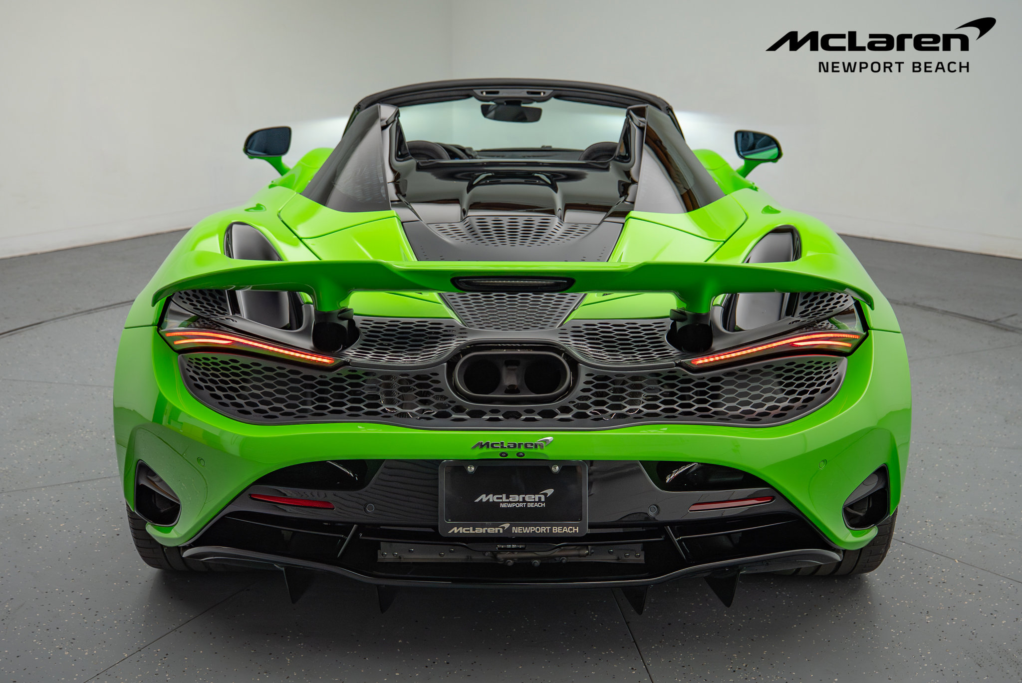 Used 2024 McLaren 750S Spider image 6