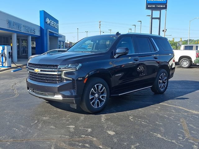 Used 2022 Chevrolet Tahoe LT w/ Luxury Package AWD/4WD image 3