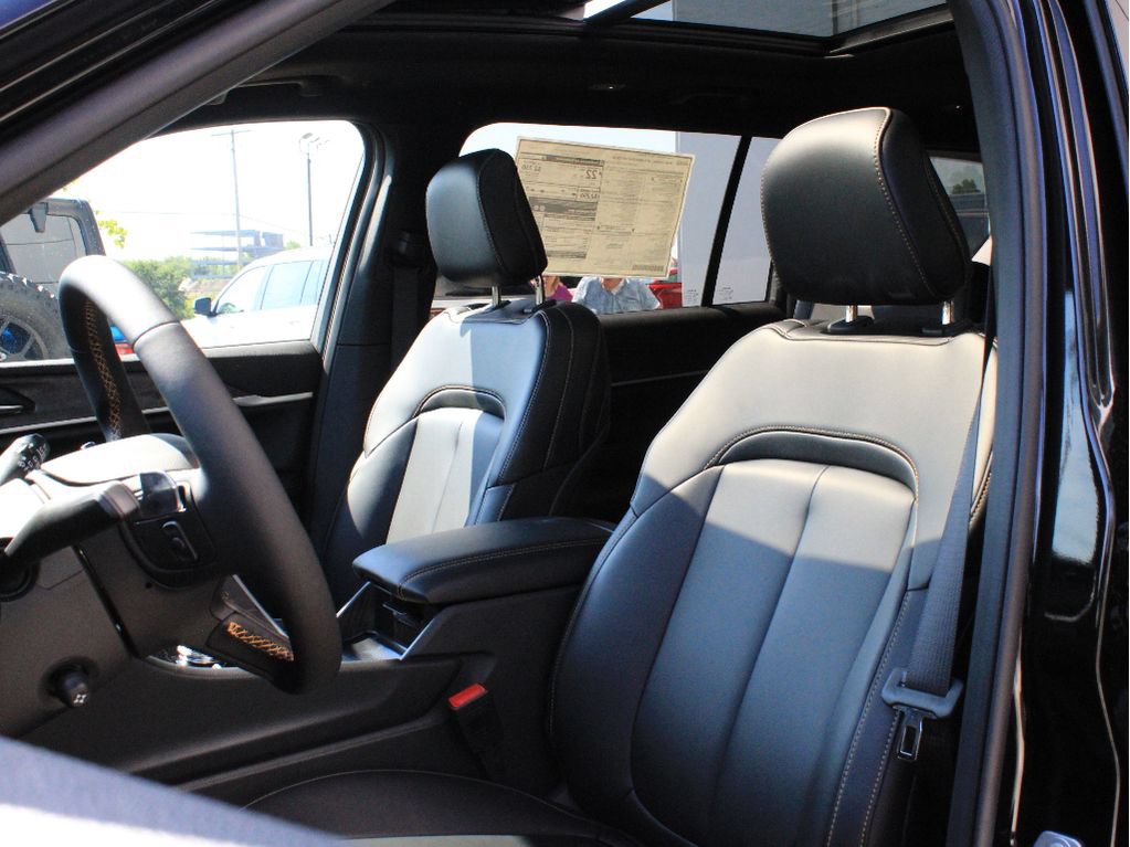 New 2026 Jeep Grand Cherokee L Limited AWD/4WD image 10