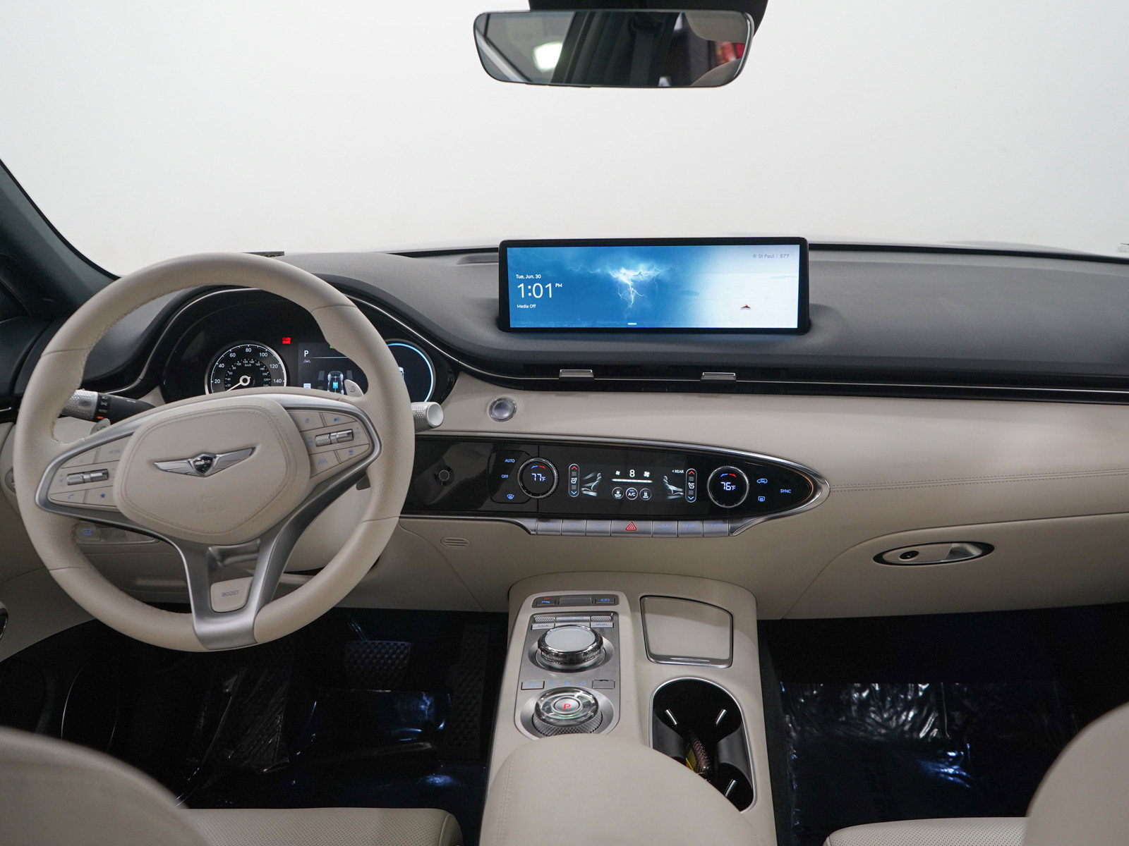 Used 2023 Genesis Electrified GV70 AWD/4WD image 17