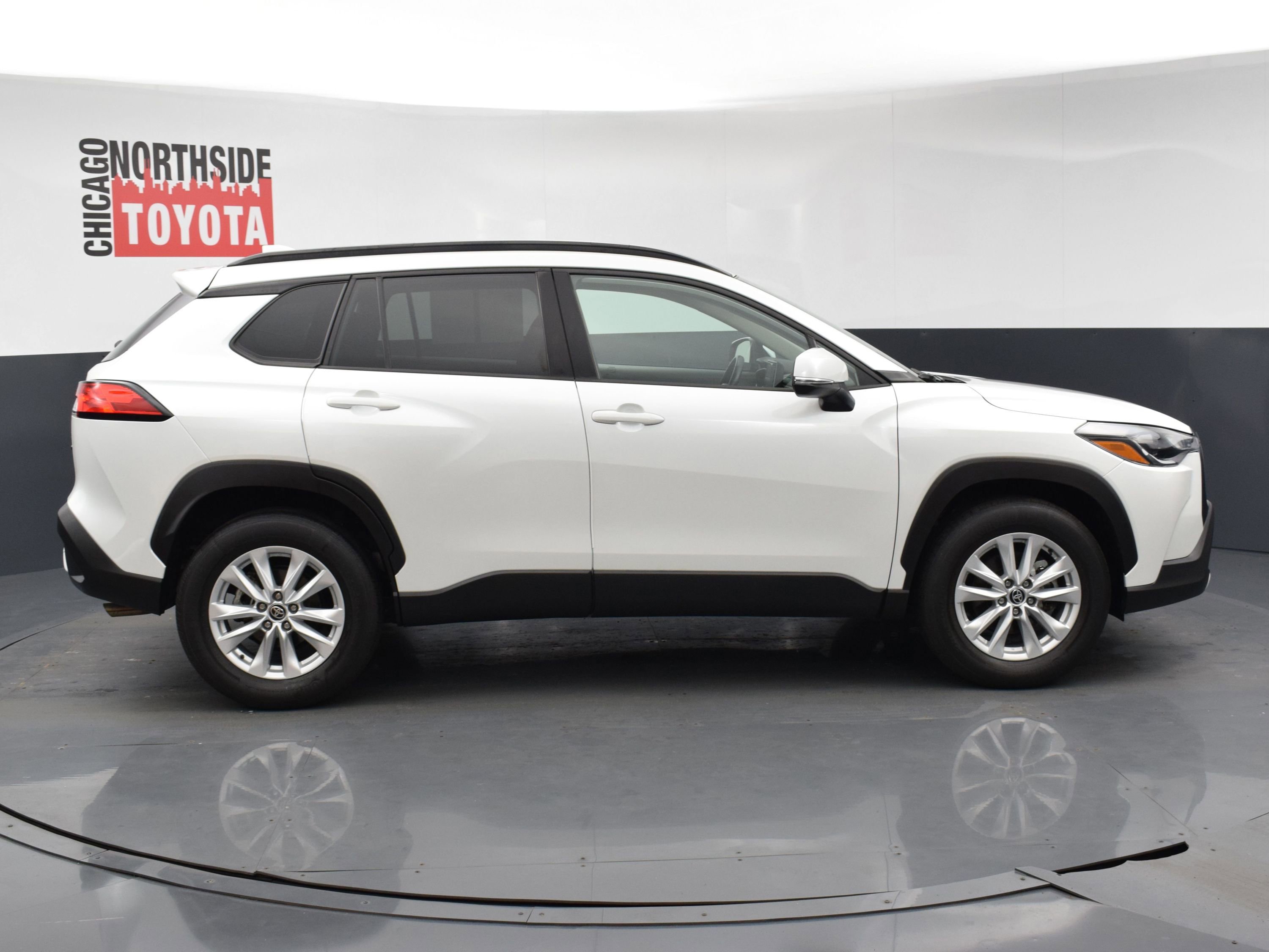 Used 2022 Toyota Corolla Cross LE w/ Black Badges Package (TMS) image 5