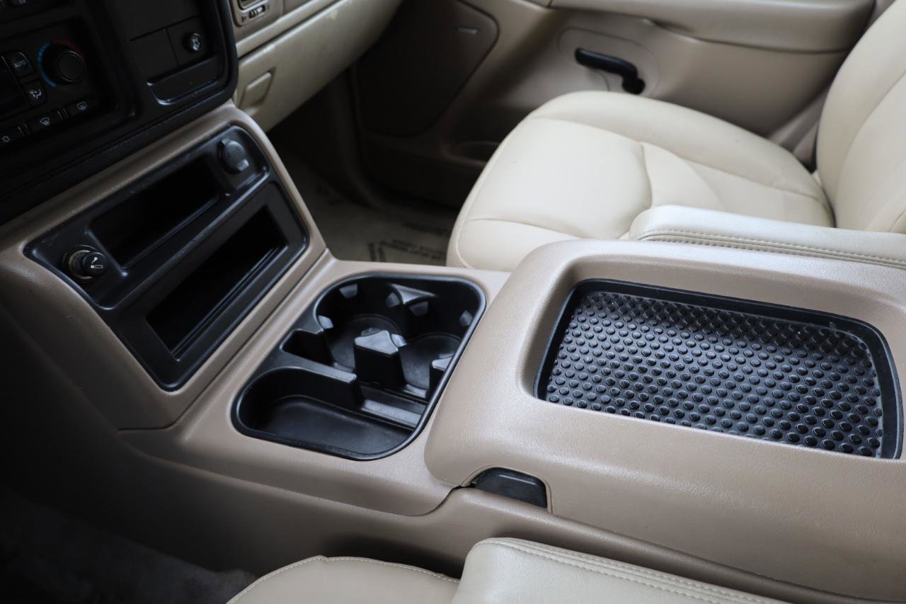 Used 2004 Chevrolet Suburban LT w/ Preferred Equipment Group image 10