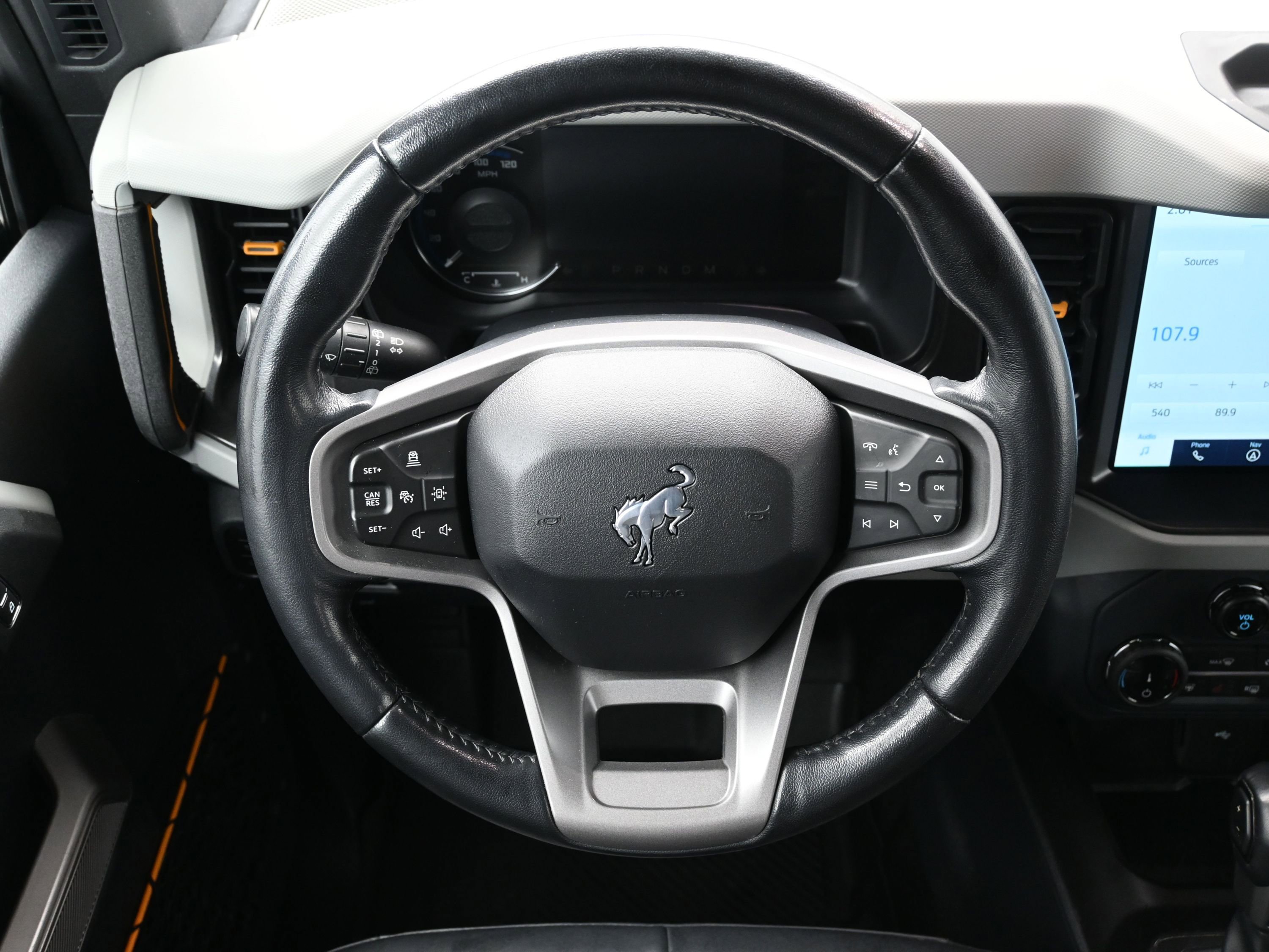 Used 2022 Ford Bronco Badlands image 15