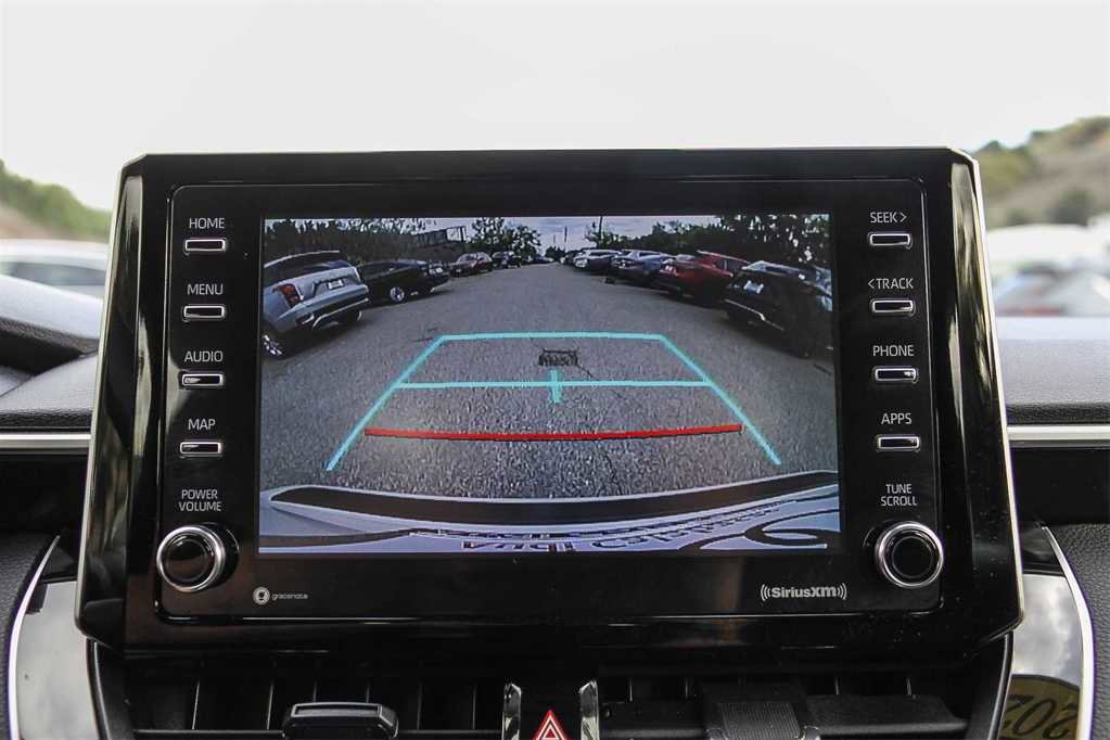 Used 2021 Toyota Corolla LE w/ Carpet Mat Package (TMS) image 20