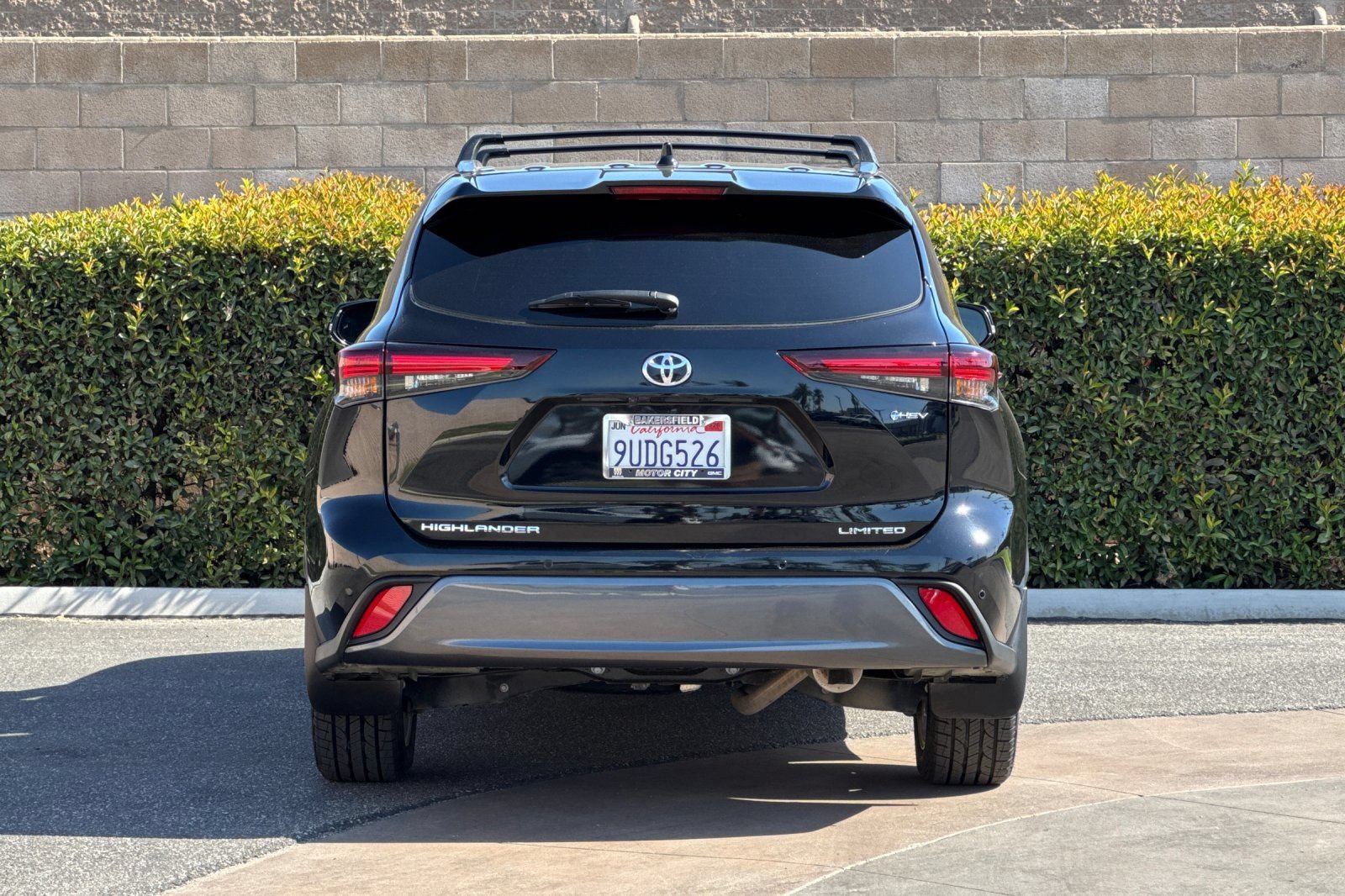 Used 2025 Toyota Highlander Limited AWD/4WD image 5