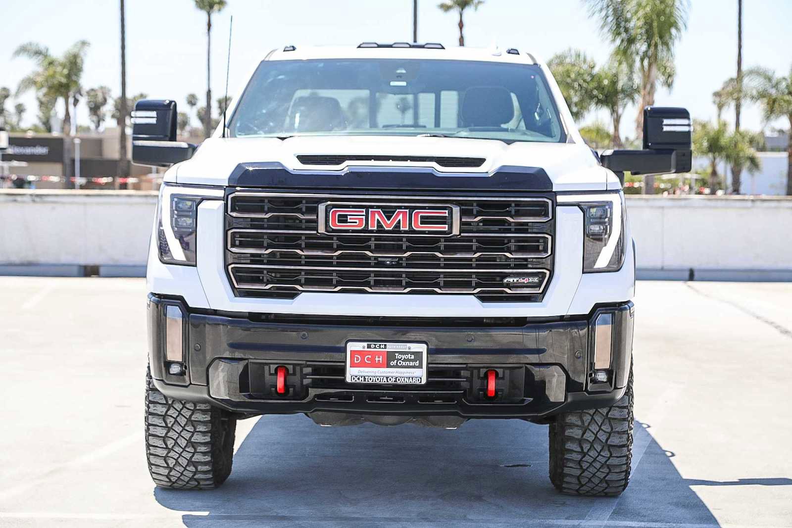 Used 2024 GMC Sierra 2500 AT4X AWD/4WD image 3