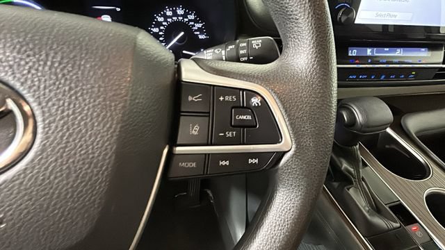 Used 2021 Toyota Sienna LE FWD image 17